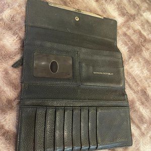 Banana Republic trifold black crocodile leather wallet